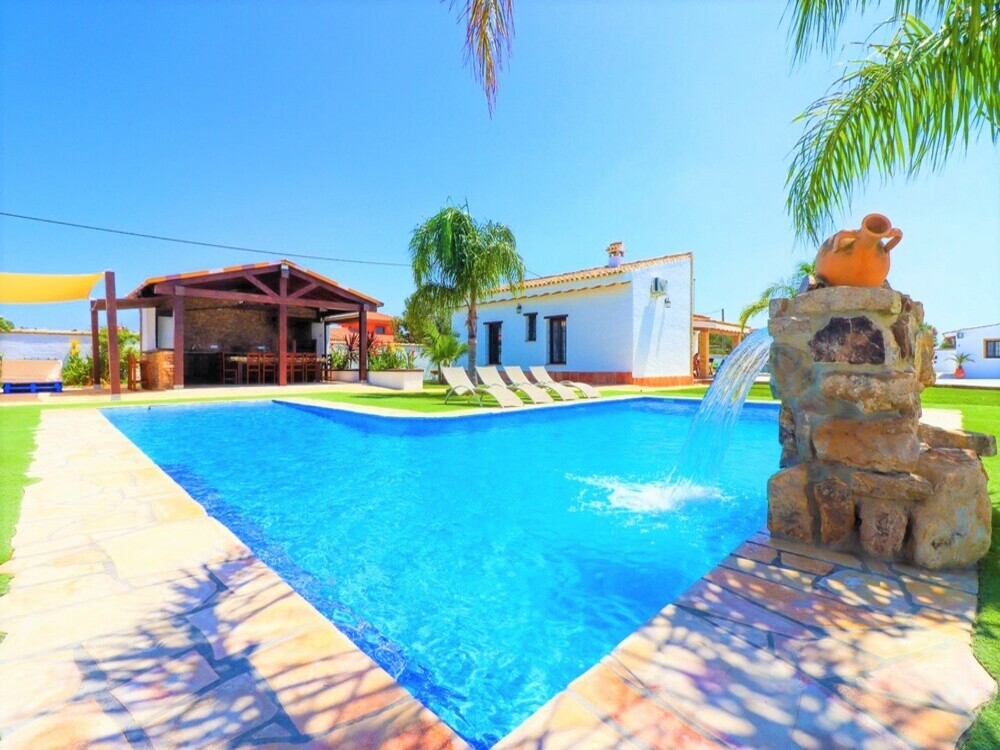 Villas con piscina privada en La Barrosa